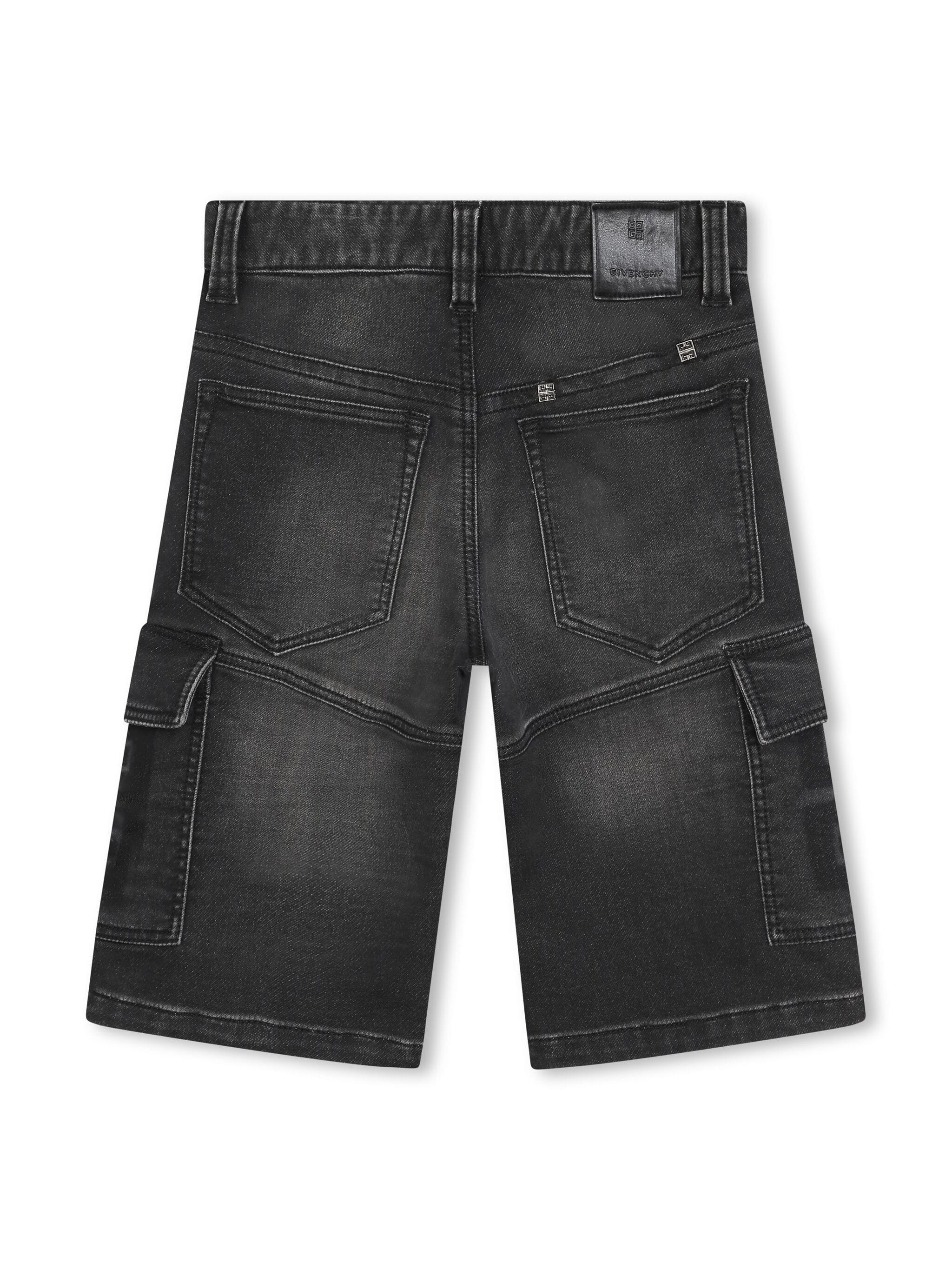 LOOSE BERMUDA SHORTS