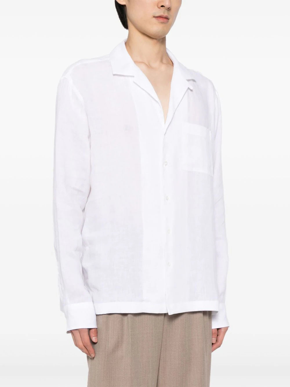 spread-collar flax shirt