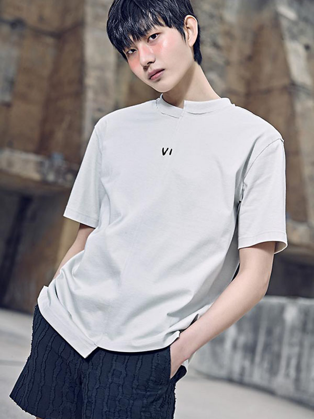 VALOREN Off-Set T-shirt